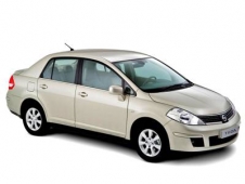 NISSAN tiida